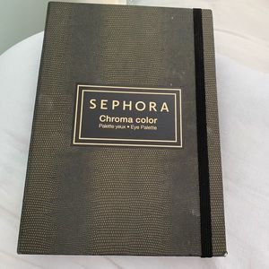 Sephora Chroma Color eye palette with 12 eyeliners